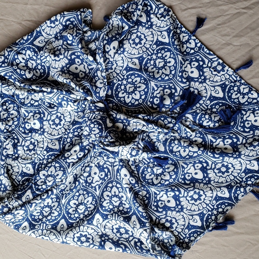 Scarf - Picture 2 of 2